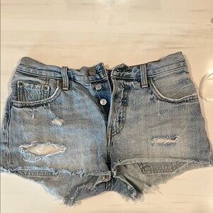 Levi’s distressed Denim Women Shorts
